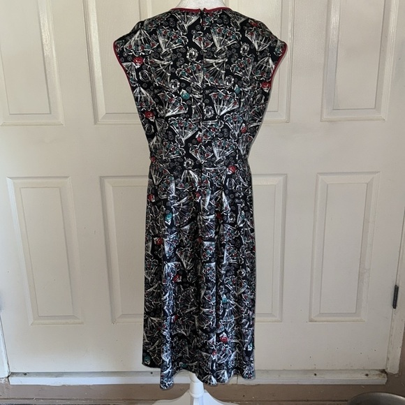 Pinup Couture Heidi Fan Fit And Flare Dress - Picture 5 of 8